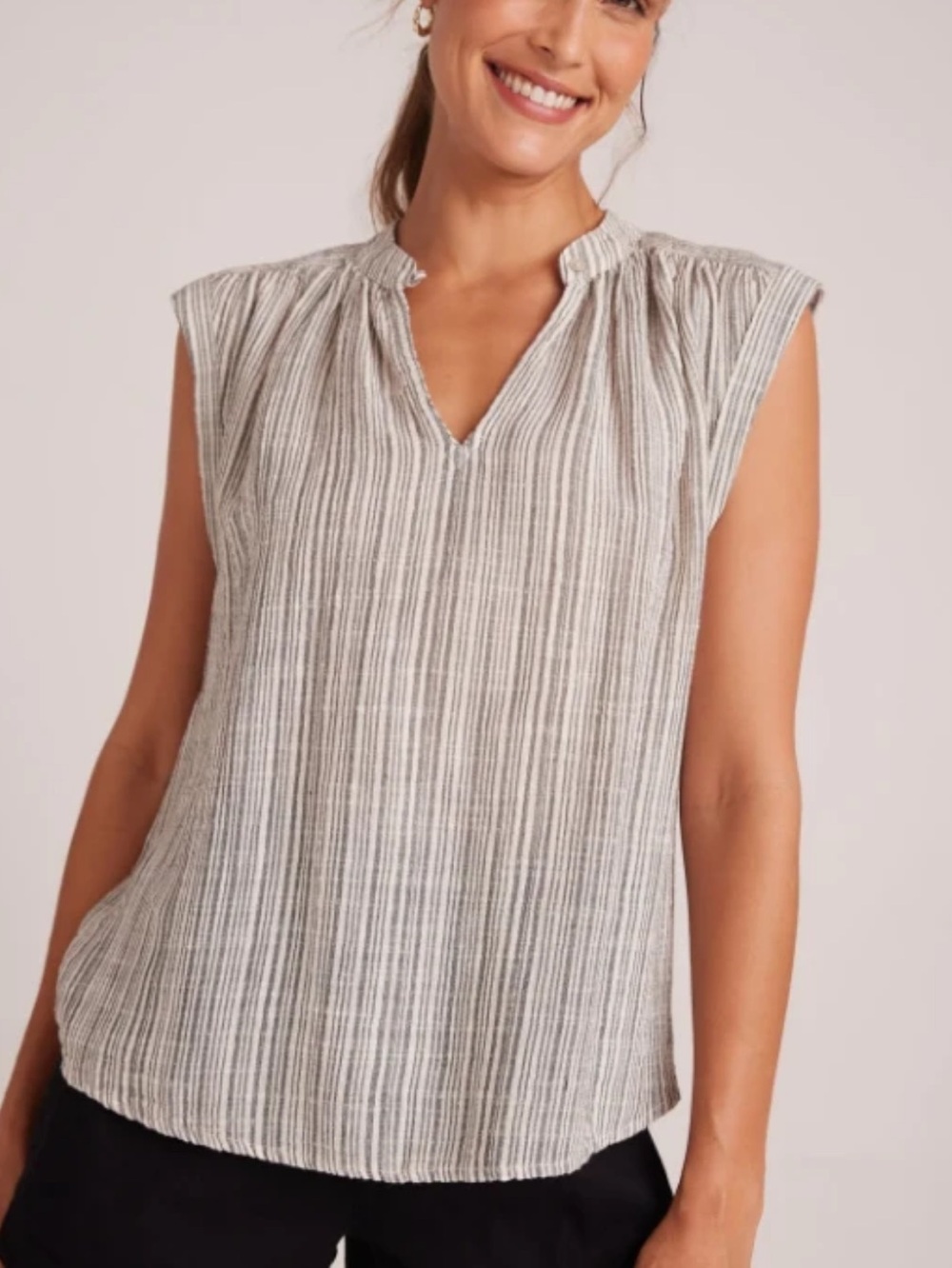 Bella Dahl Gray Striped Cap-Sleeve V-Neck Top Size Large